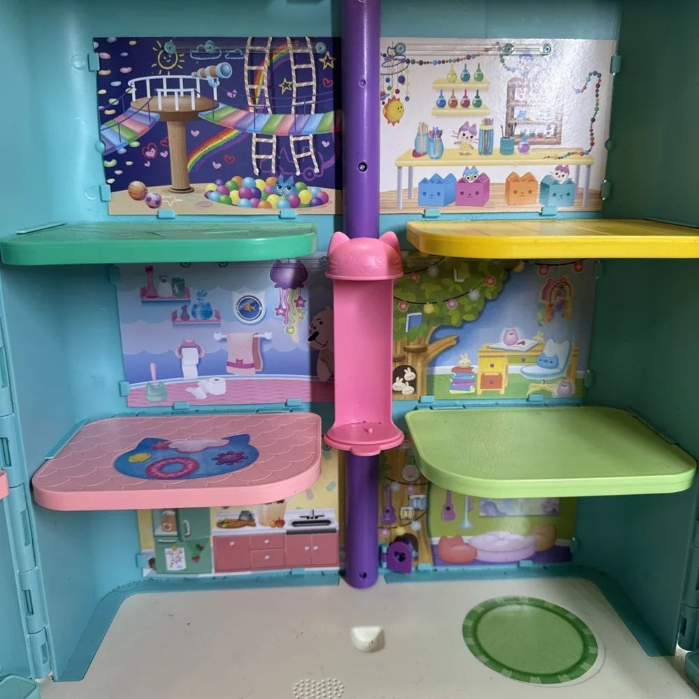Gabby's Dollhouse Purrfect Dollhouse Cat Themed Playset Spin Master